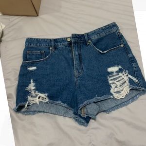 Good American size 29/8 jean shorts